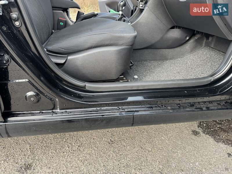 Седан Hyundai Accent 2011 в Киеве фото 11 Седан Hyundai Accent 2011 в Киеве