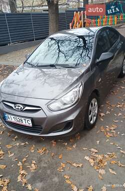 Седан Hyundai Accent 2011 в Ирпене