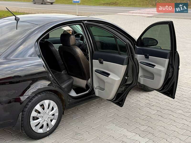 Седан Hyundai Accent 2007 в Черновцах