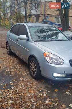 Седан Hyundai Accent 2006 в Киеве