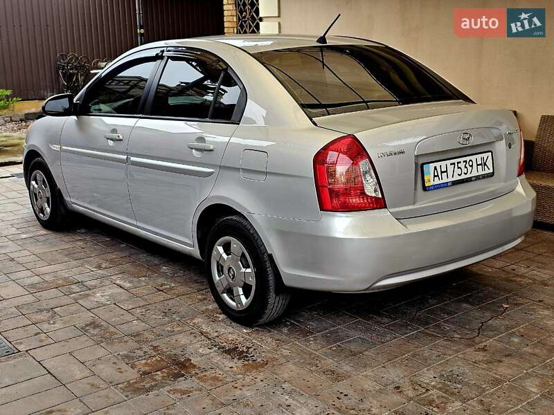 Седан Hyundai Accent 2007 в Днепре
