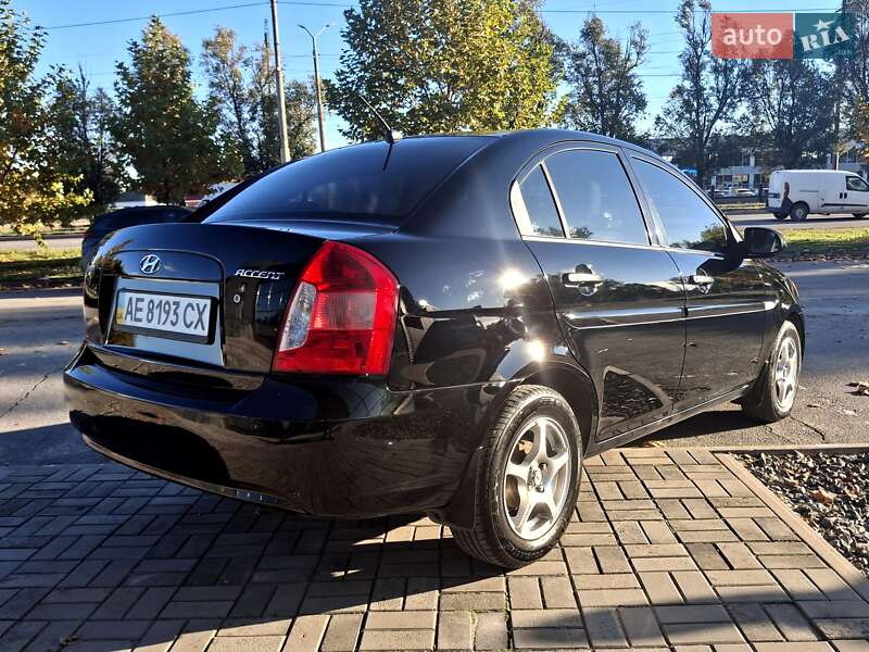 Седан Hyundai Accent 2008 в Днепре