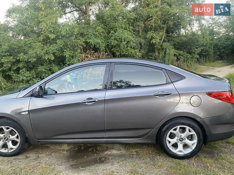 Седан Hyundai Accent 2011 в Тульчині фото 6 Седан Hyundai Accent 2011 в Тульчині