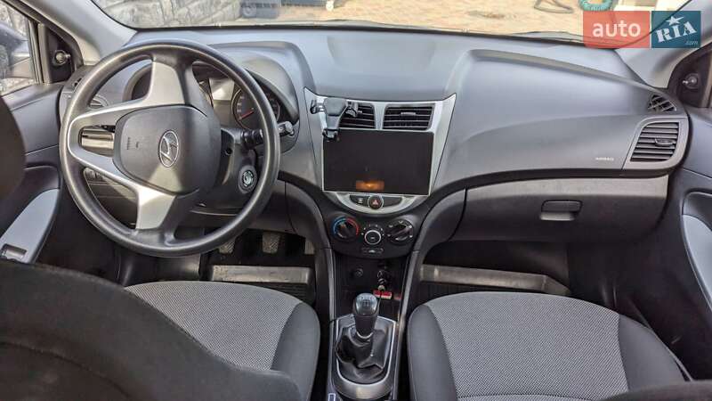 Седан Hyundai Accent 2012 в Києві