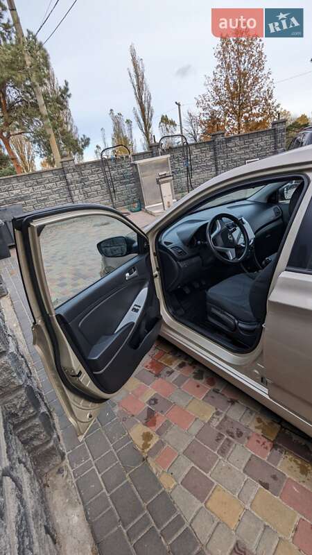 Седан Hyundai Accent 2012 в Києві