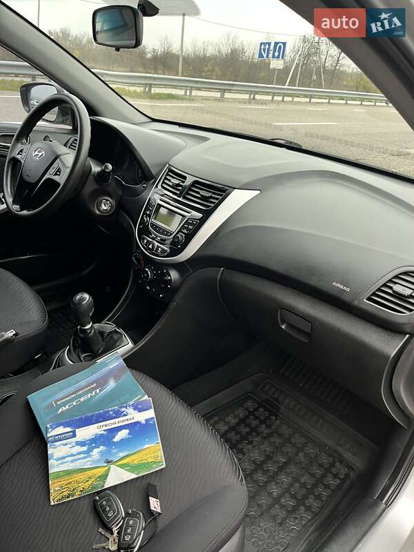 Седан Hyundai Accent 2013 в Дніпрі