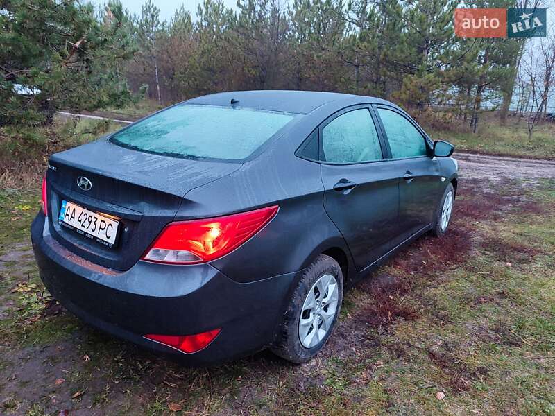Седан Hyundai Accent 2016 в Краснограде