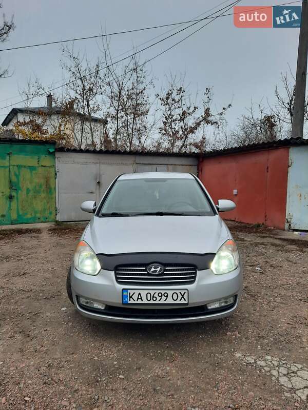 Седан Hyundai Accent 2008 в Киеве
