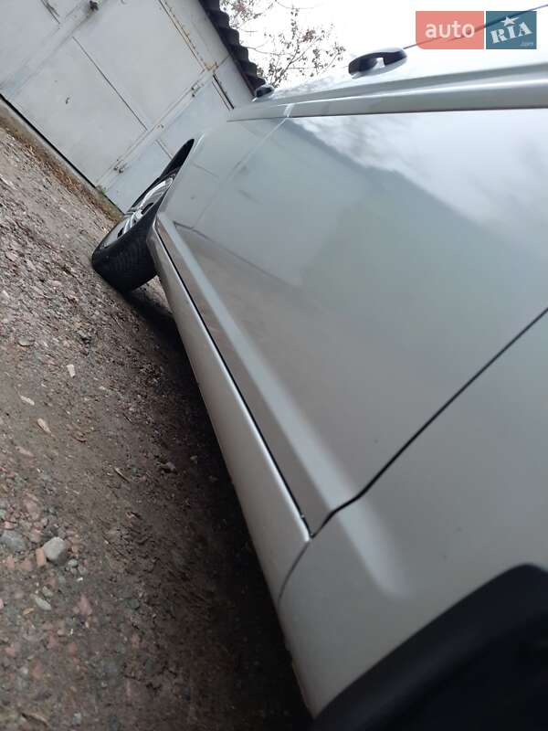 Седан Hyundai Accent 2008 в Киеве