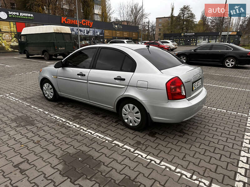 Седан Hyundai Accent 2008 в Кривом Роге
