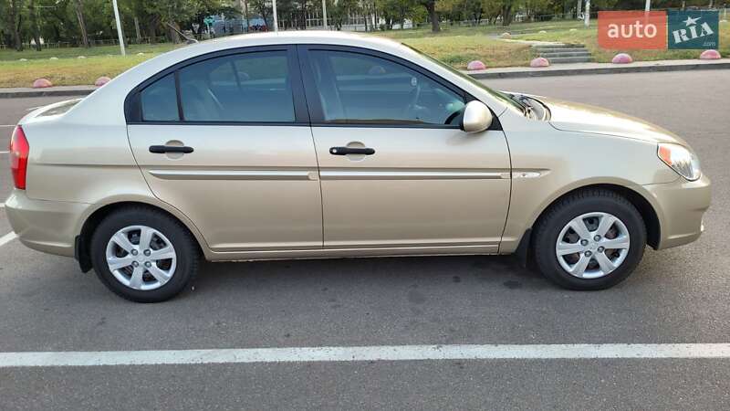 Седан Hyundai Accent 2008 в Ірпені