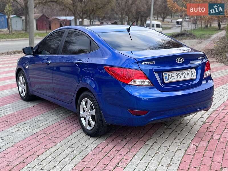 Седан Hyundai Accent 2012 в Запорожье