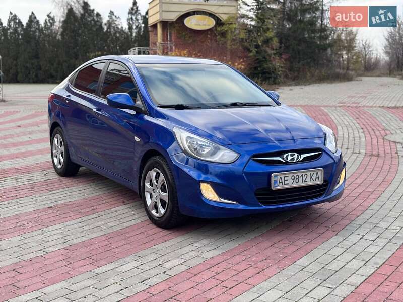 Седан Hyundai Accent 2012 в Запорожье