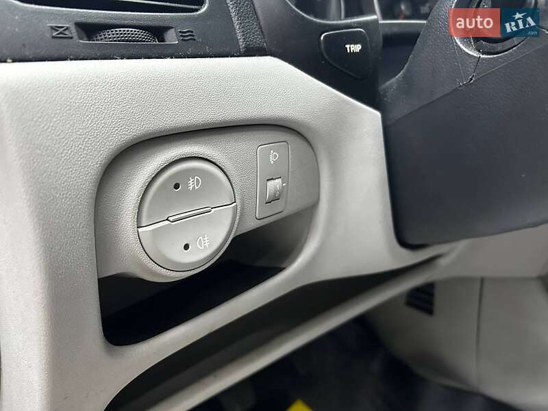 Седан Hyundai Accent 2008 в Черновцах фото 10 Седан Hyundai Accent 2008 в Черновцах