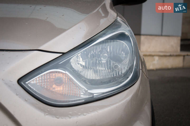 Седан Hyundai Accent 2012 в Киеве