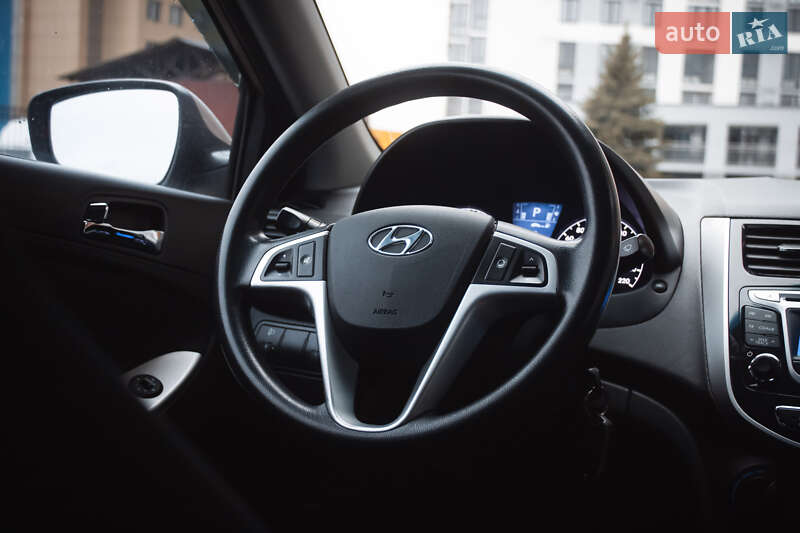 Седан Hyundai Accent 2012 в Киеве