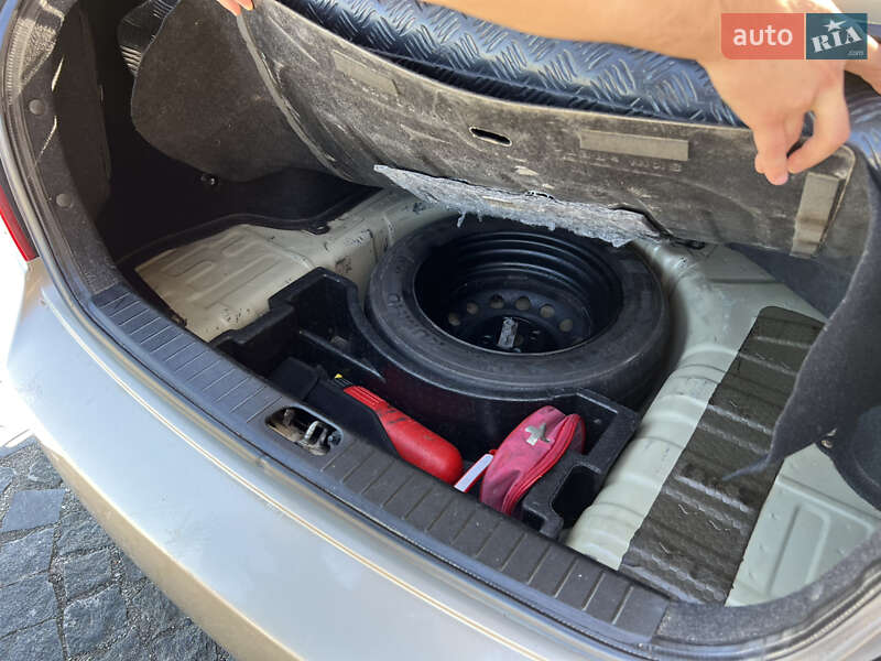 Седан Hyundai Accent 2008 в Дніпрі