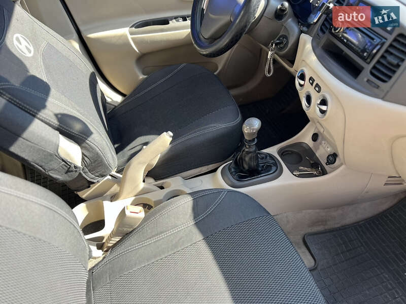 Седан Hyundai Accent 2008 в Дніпрі