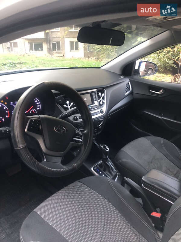 Седан Hyundai Accent 2017 в Кам'янському