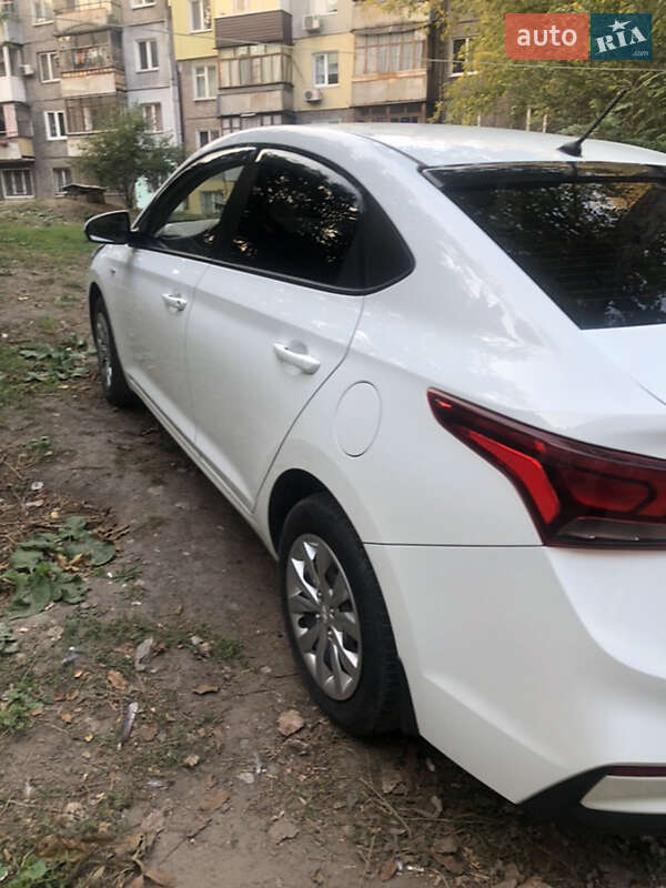 Седан Hyundai Accent 2017 в Кам'янському