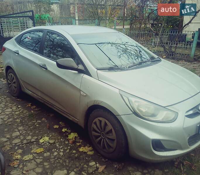 Седан Hyundai Accent 2012 в Кривом Озере фото 4 Седан Hyundai Accent 2012 в Кривом Озере