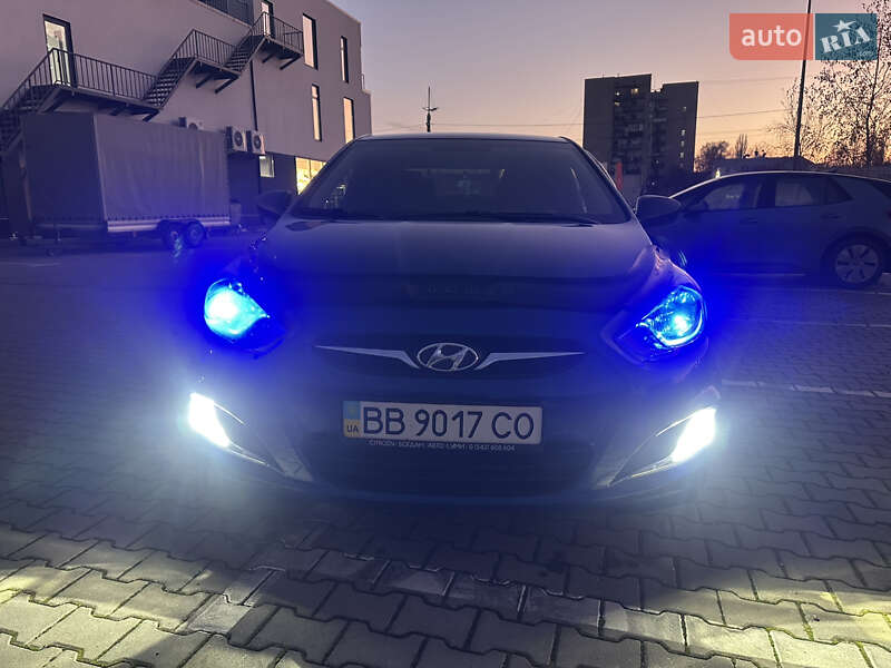 Седан Hyundai Accent 2013 в Хмельницькому фото 15 Седан Hyundai Accent 2013 в Хмельницькому
