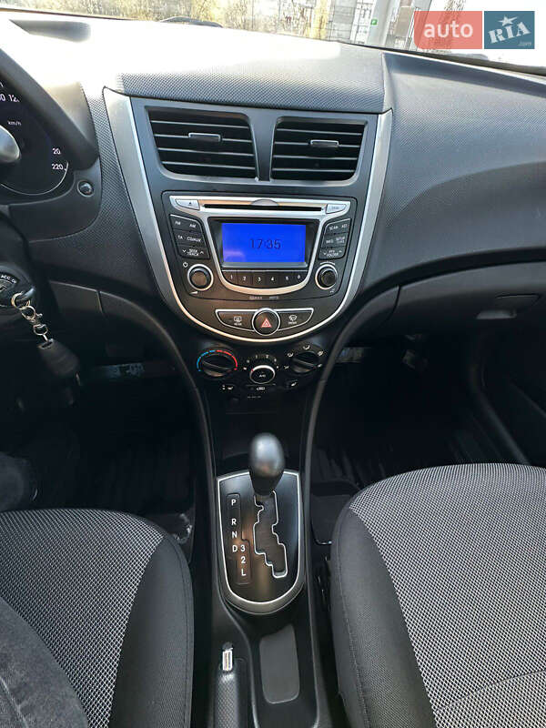 Седан Hyundai Accent 2013 в Николаеве