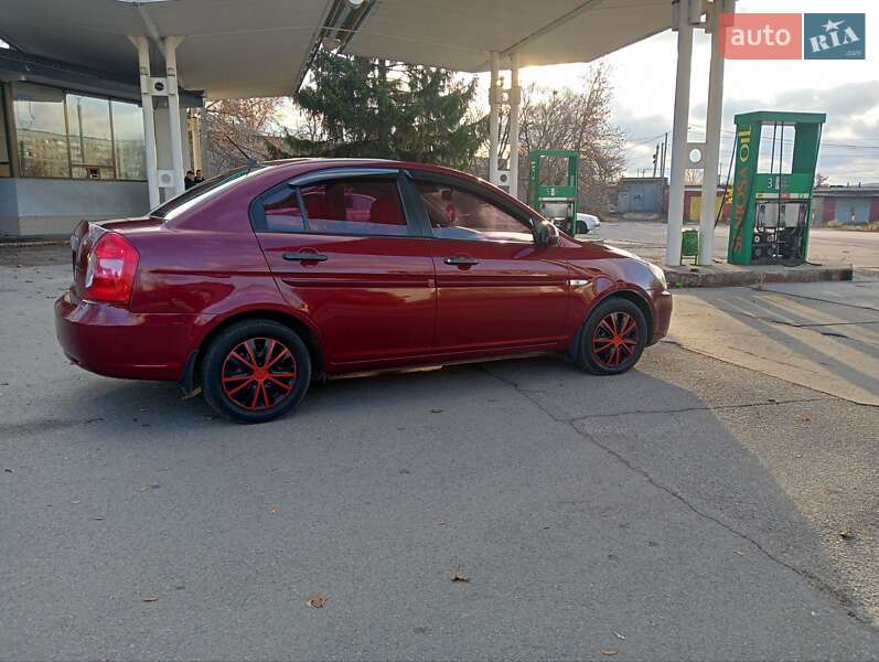 Седан Hyundai Accent 2006 в Дніпрі