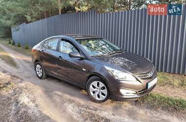 Седан Hyundai Accent 2016 в Краснограді