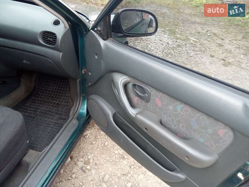 Седан Hyundai Accent 1997 в Надворной фото 11 Седан Hyundai Accent 1997 в Надворной