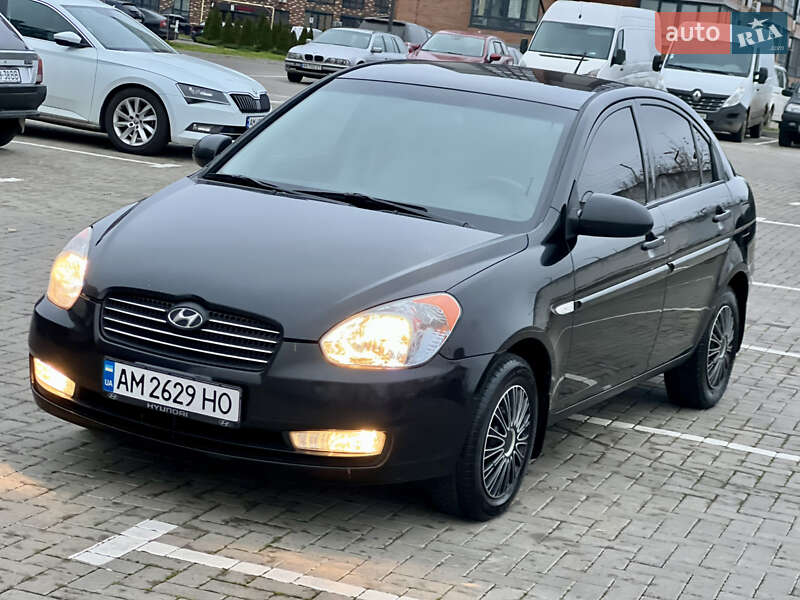 Седан Hyundai Accent 2008 в Житомире