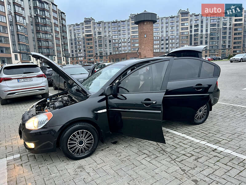 Седан Hyundai Accent 2008 в Житомире
