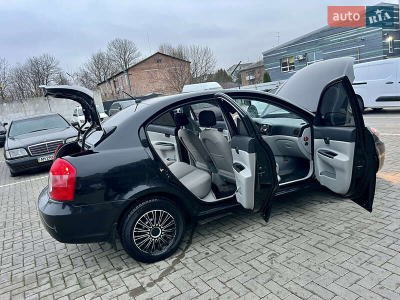 Седан Hyundai Accent 2008 в Житомире