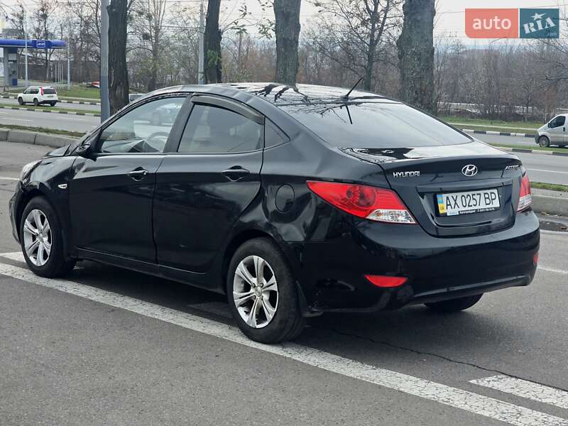Седан Hyundai Accent 2012 в Харькове фото 7 Седан Hyundai Accent 2012 в Харькове
