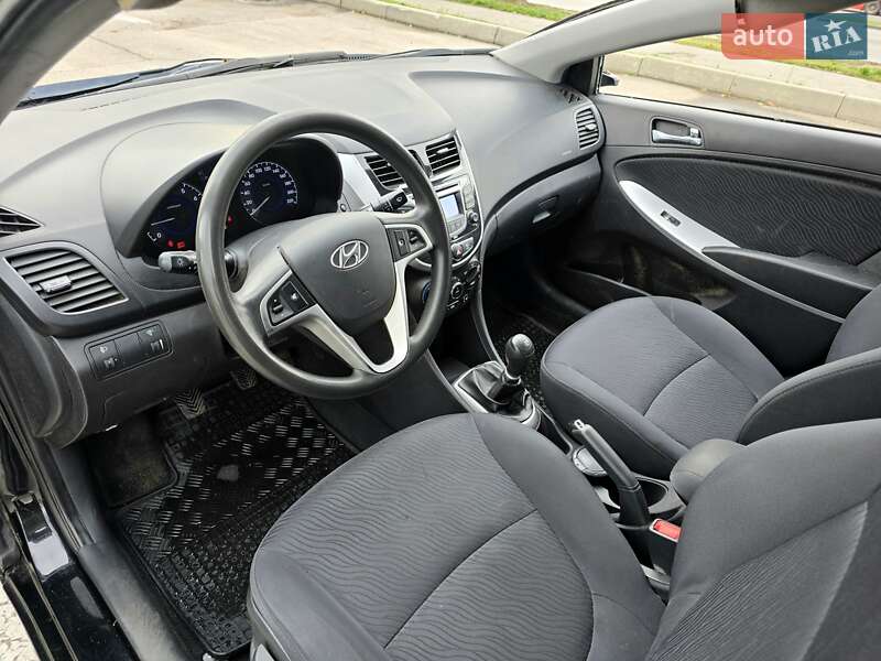 Седан Hyundai Accent 2012 в Харькове фото 14 Седан Hyundai Accent 2012 в Харькове