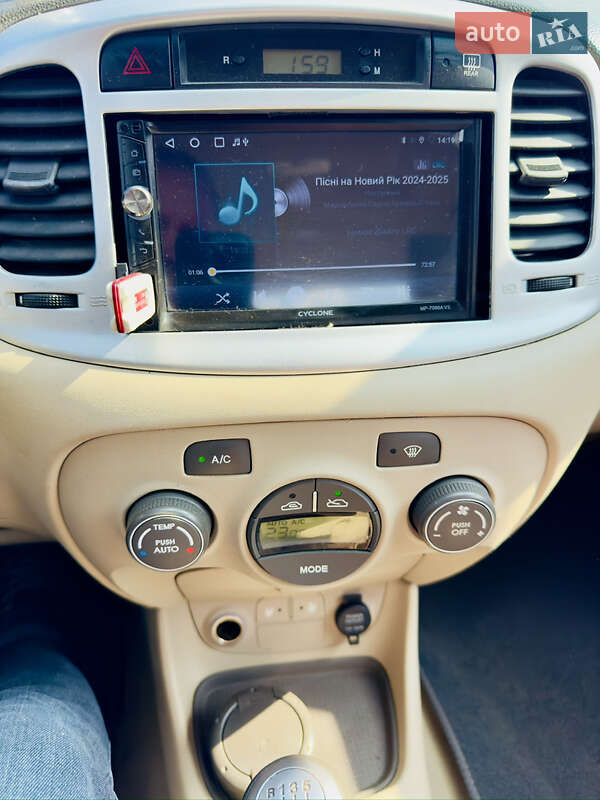 Седан Hyundai Accent 2008 в Ровно