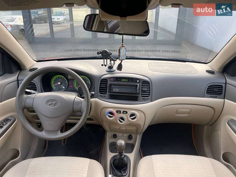 Седан Hyundai Accent 2008 в Киеве