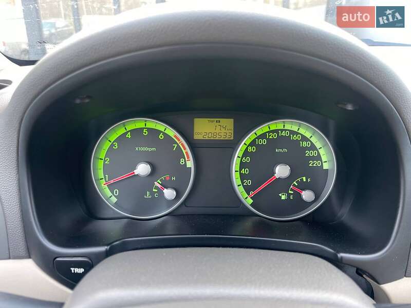 Седан Hyundai Accent 2008 в Киеве