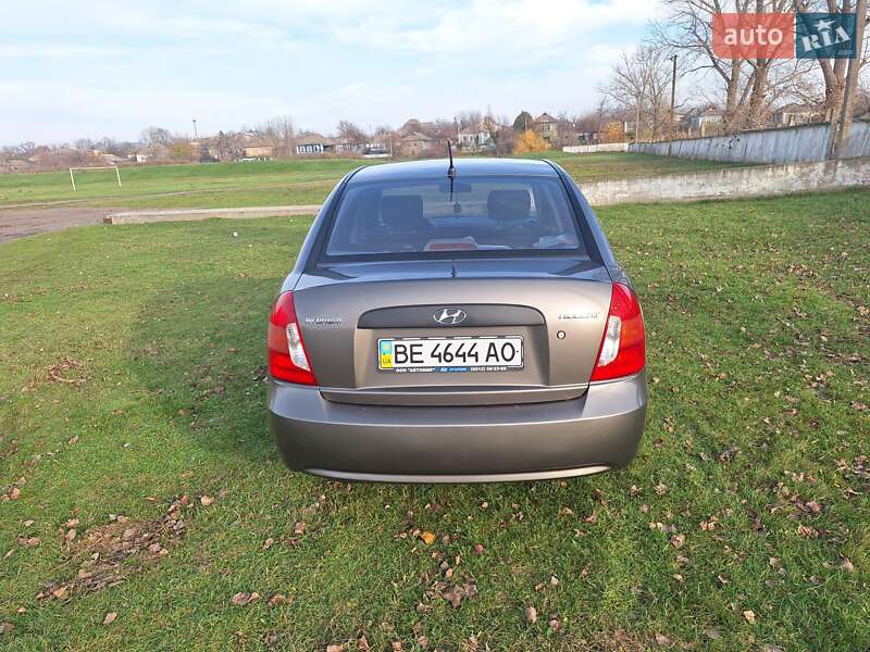 Седан Hyundai Accent 2008 в Доманевке