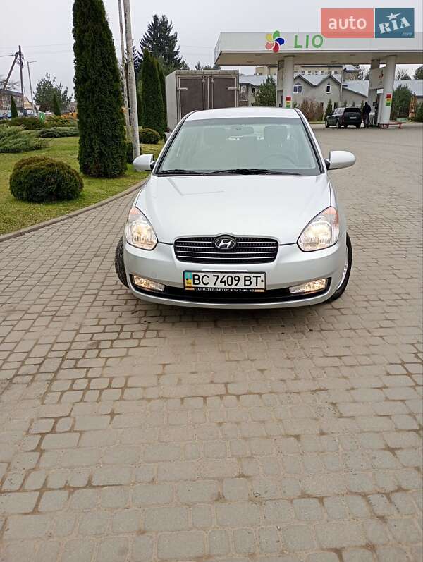 Седан Hyundai Accent 2008 в Самборе