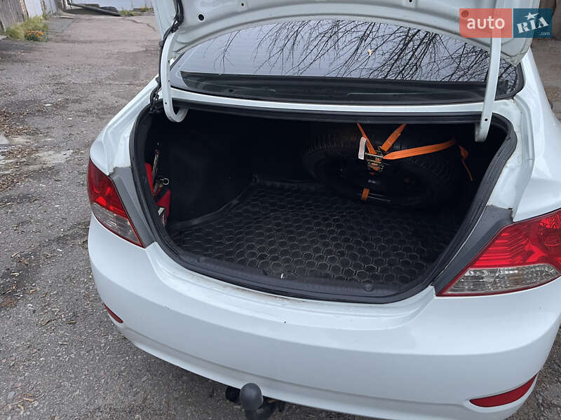 Седан Hyundai Accent 2011 в Киеве фото 7 Седан Hyundai Accent 2011 в Киеве