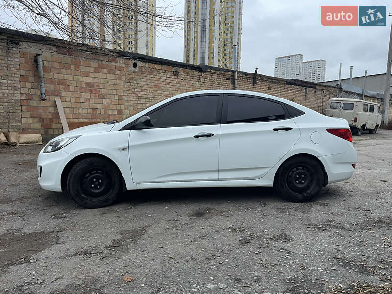 Седан Hyundai Accent 2011 в Киеве фото 6 Седан Hyundai Accent 2011 в Киеве