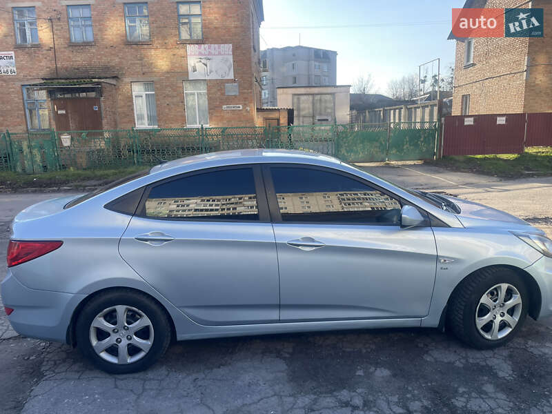 Седан Hyundai Accent 2011 в Білій Церкві фото 5 Седан Hyundai Accent 2011 в Білій Церкві