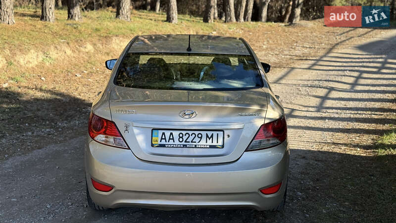 Седан Hyundai Accent 2012 в Василькове