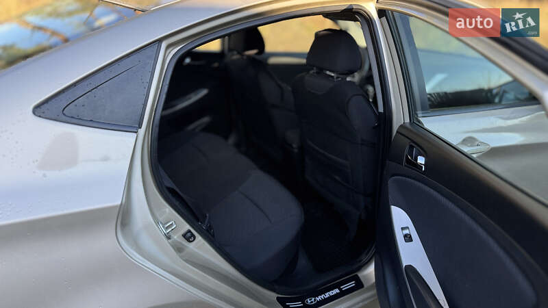 Седан Hyundai Accent 2012 в Василькове