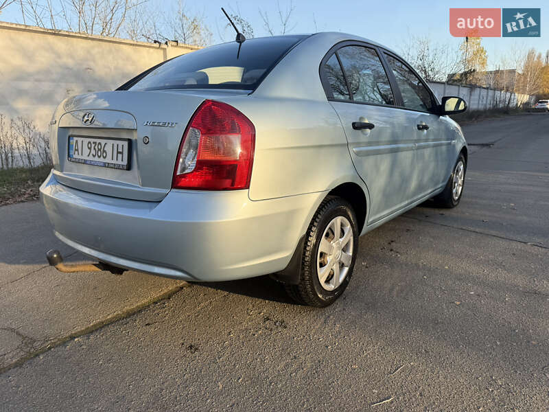 Седан Hyundai Accent 2007 в Киеве