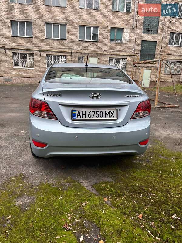 Седан Hyundai Accent 2011 в Львове