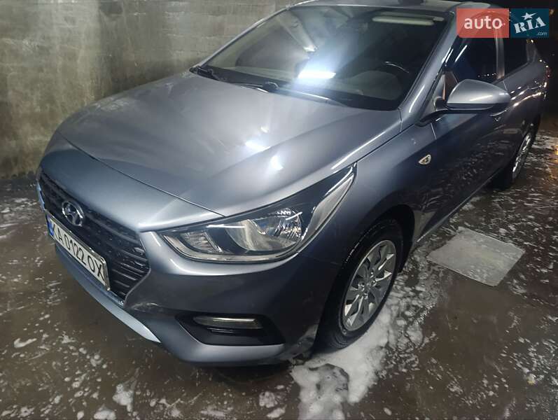 Седан Hyundai Accent 2017 в Киеве