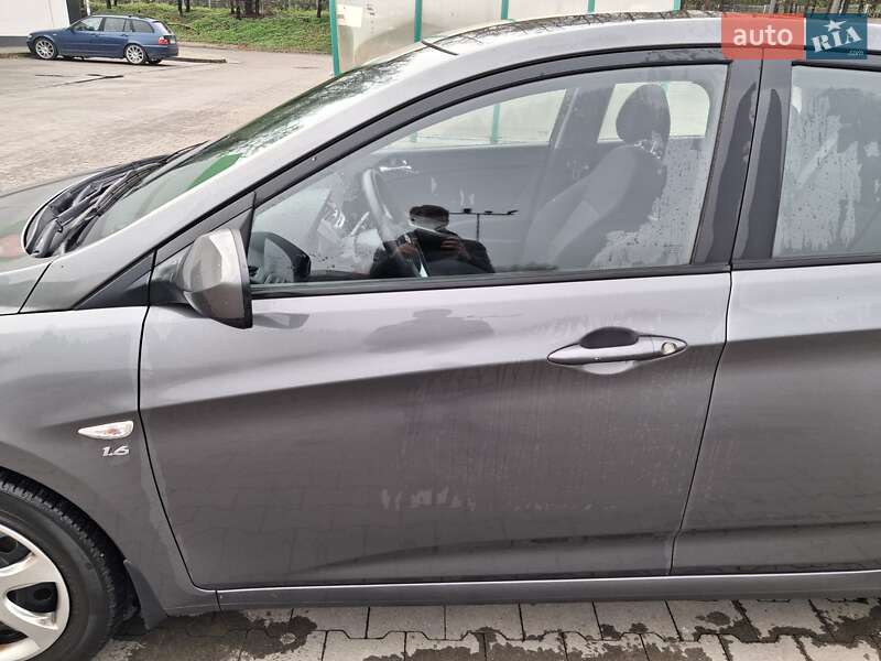 Седан Hyundai Accent 2011 в Яворове фото 13 Седан Hyundai Accent 2011 в Яворове