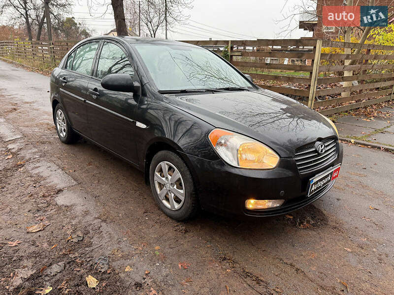 Седан Hyundai Accent 2008 в Киеве